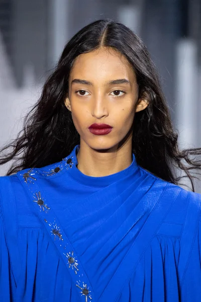 Look 94
